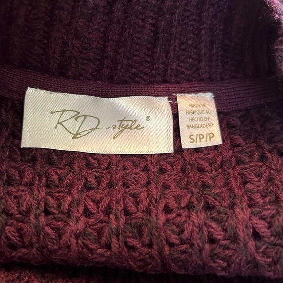 R D Style Cardigan. NWT - Picture 4 of 10